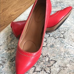 Calvin Klein dress shoes. Excellent condition.